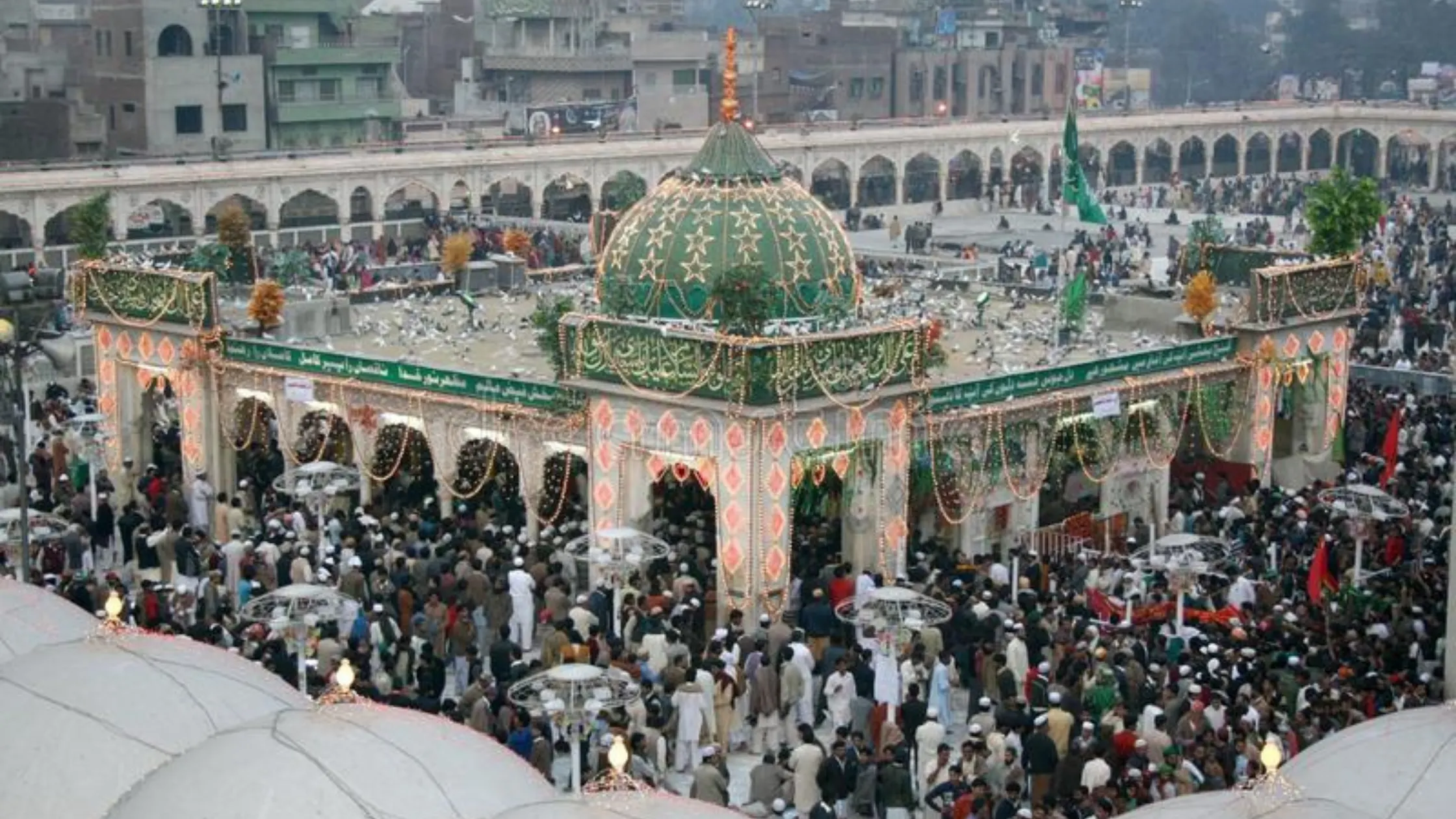 100 Ton Cooling system at Data Darbar