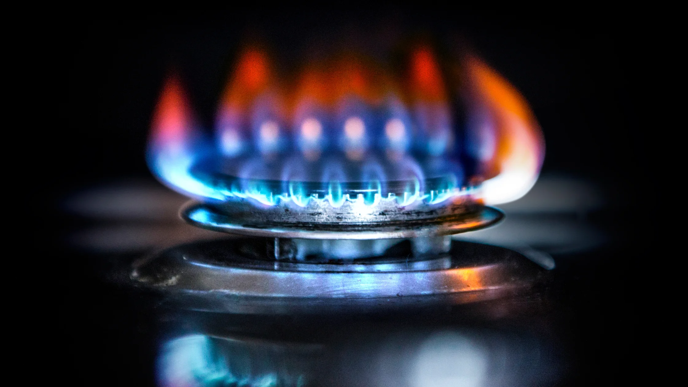 Gas